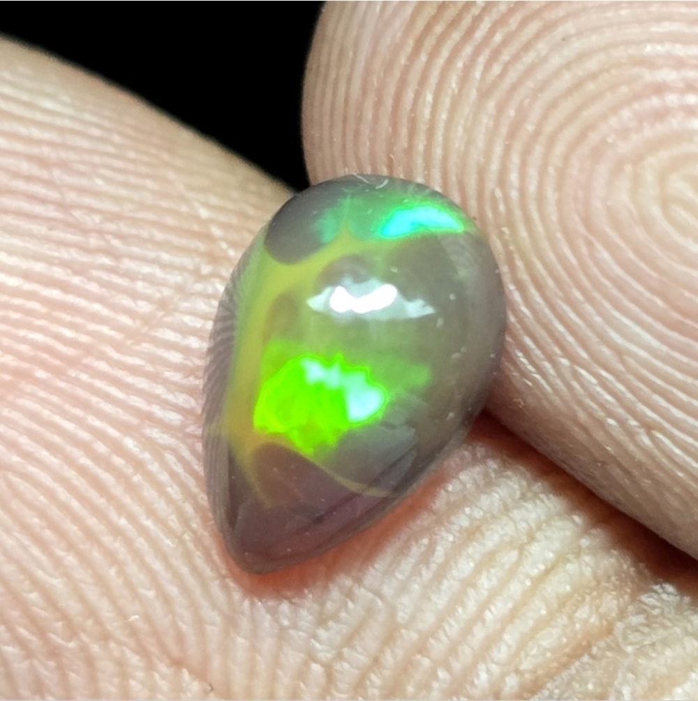 0.93 Ct "Play Of Colors" Natural Black Opal